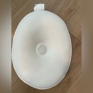 Mimos pillow size medium